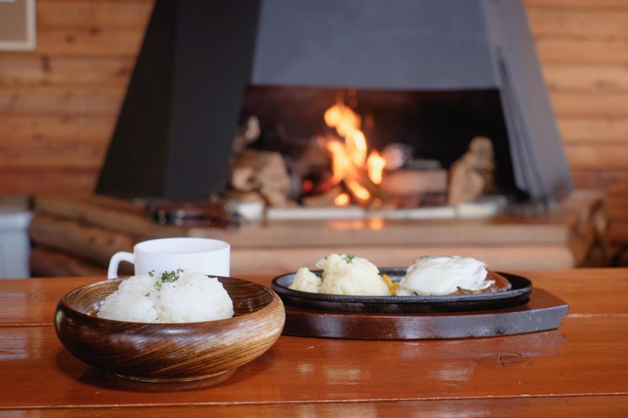 The Yurts At Margo'S Garden, Kiroro Hotel Akaigawa Exterior photo